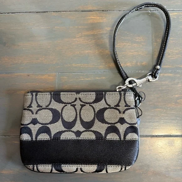 Y2K Vintage Coach Signature Collectiom Black and Gray Wristlet - Picture 6 of 9